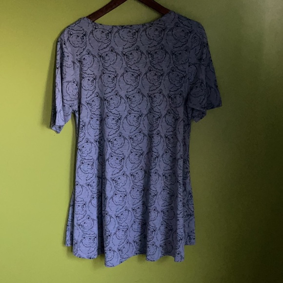 LuLaRoe Gray With Bear Print Perfect Tee Size S - Picture 3 of 5